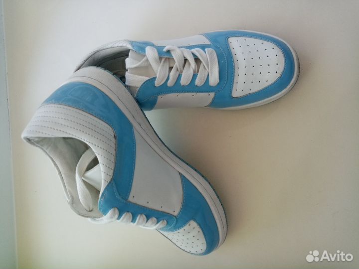 Продаю Кроссовки 37р