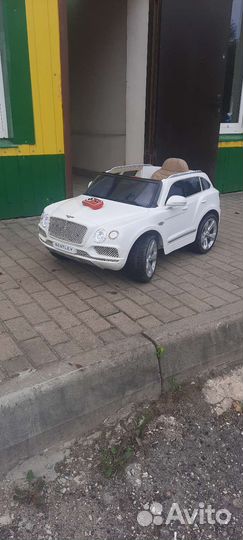 Детский электромобиль