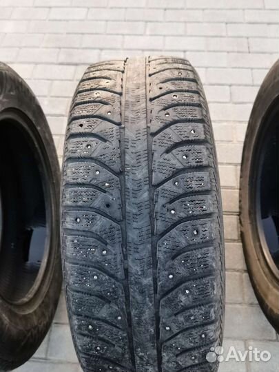 Bridgestone Ice Cruiser 7000 225/65 R17 106