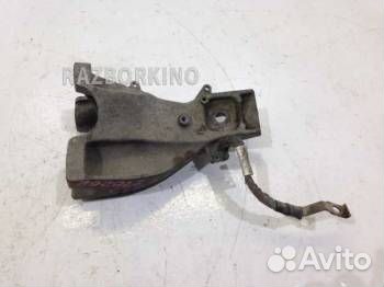 Кронштейн двигателя бмв