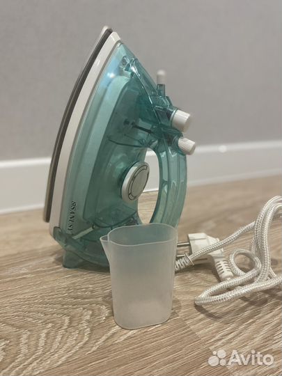Утюг новый