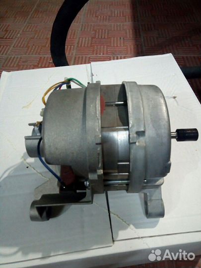Двигататель стиральной машины Candy