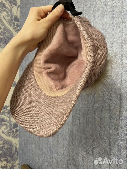 Шапка кепка с меховым помпоном