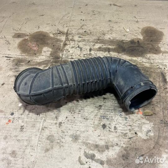 Патрубок воздушного фильтра Ford Mondeo 3 2000-200