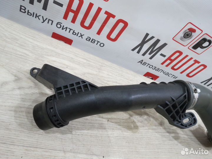 Патрубок интеркулера Renault Duster