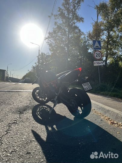 Aprilia Dorsoduro 900