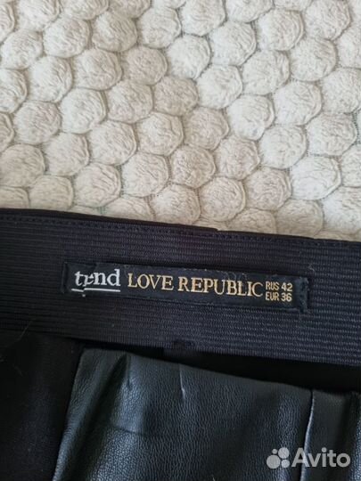 Юбка черная прямая Love Republic