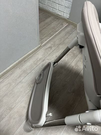 Стульчик для кормления ivolia