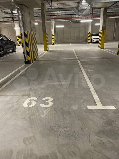 Машиноместо, 14 м²