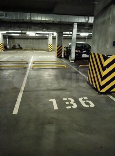 Машиноместо, 13 м²