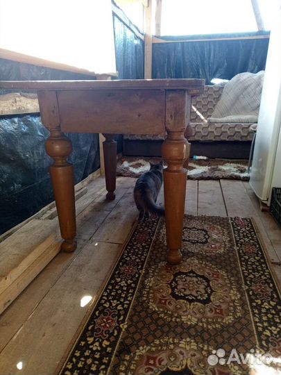 Стол и стул деревянный