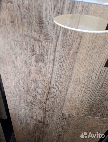 Кварвиниловая плитка / Доставка и установка