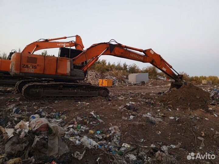 Гусеничный экскаватор Hitachi ZX200LC-3, 2007