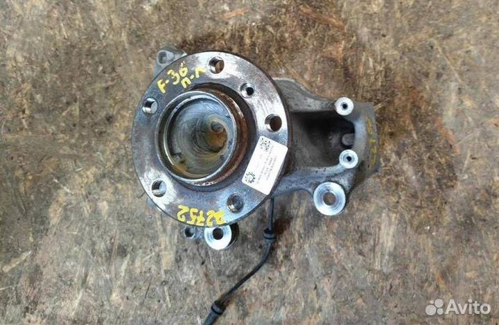 Кулак поворотный левый BMW 4 F36