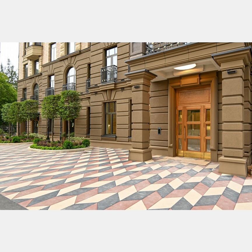 2-к. квартира, 77,6 м², 16/24 эт.