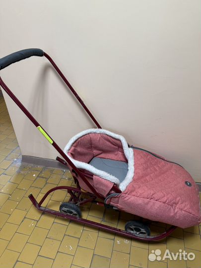 Детские санки на колесах