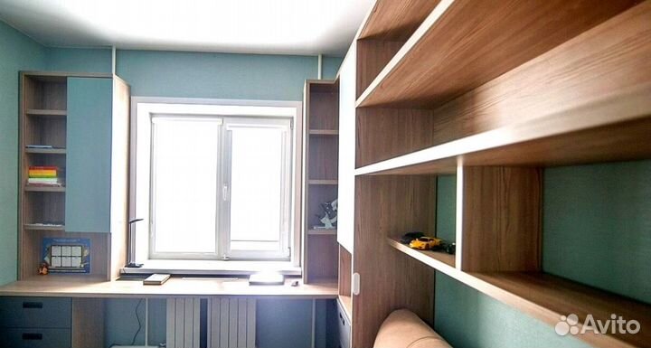 Рабочая зона у окна