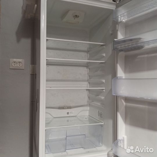 Холодильник бу beko