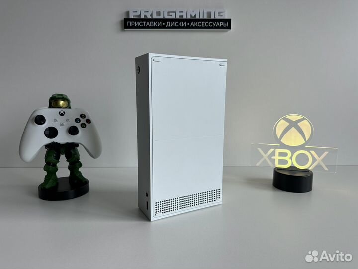 Xbox series s идеальное состяние сумка в подарок