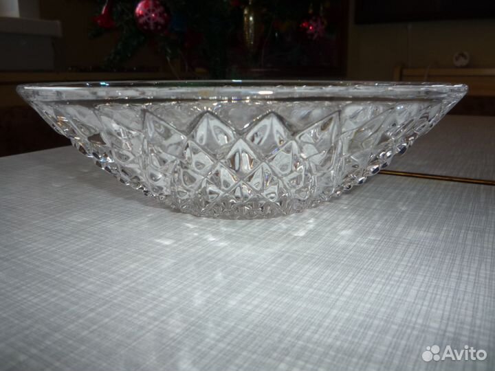 Хрустальная конфетница