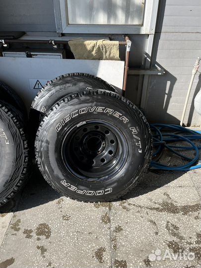 Cooper Discoverer A/T3 285/75 R16 126R