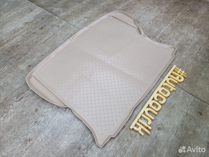 Коврик в багажник Ford Escape 1 (2000-2007) Беж