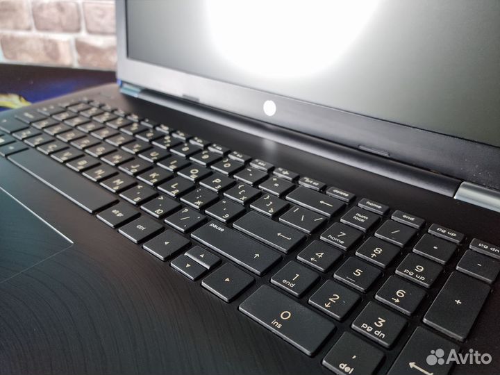 HP 15 AMD A10-9620P/8/Radeon 2 gb/SSD200gb