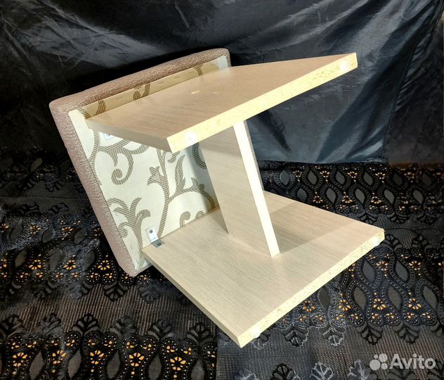 Маленькая табуретка