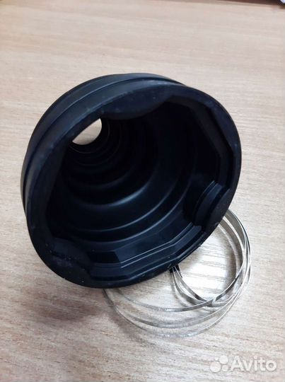 Кожух привода переднего Toyota RAV4 II, 2004