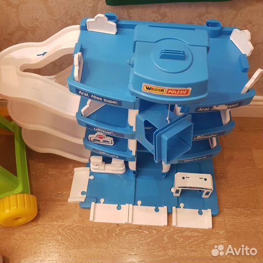 Паркинг со сьездом, 4 уровня