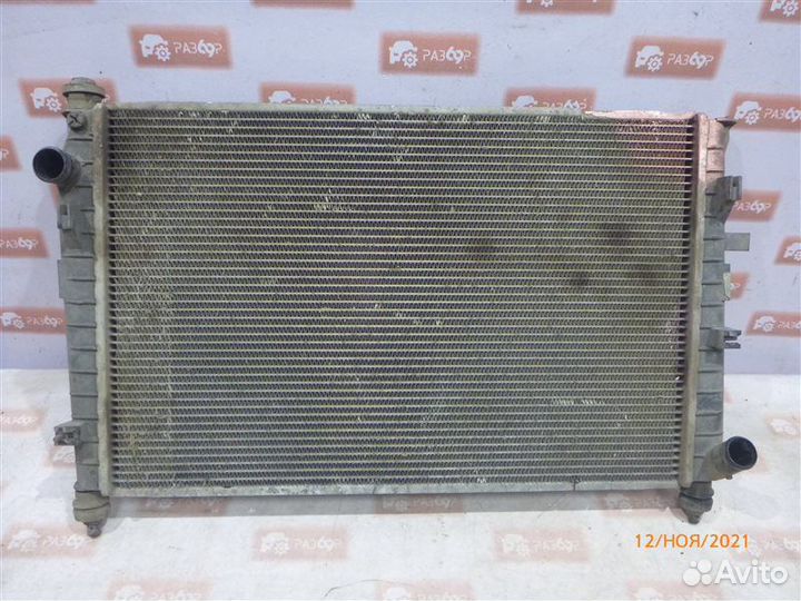 Радиатор двс Ford Mondeo GBP L1F 1993