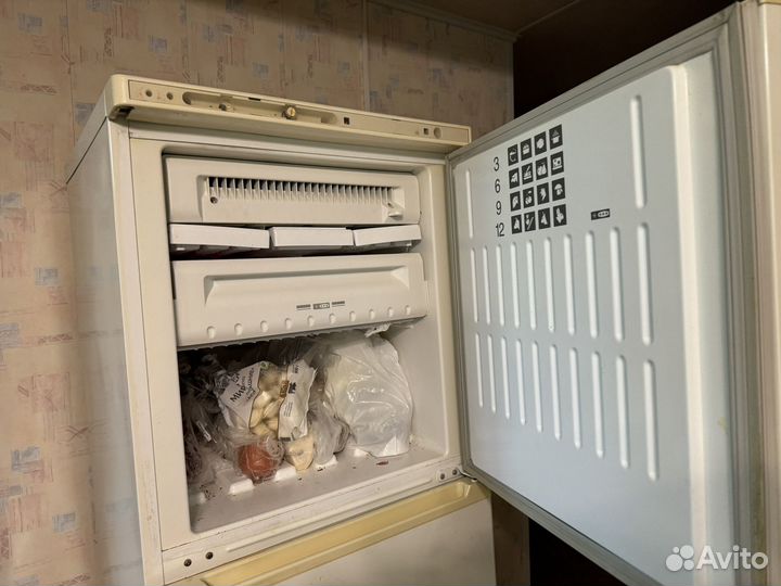 Холодильник stinol 110