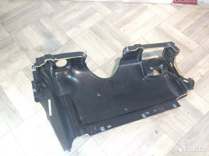 Накладка торпеды Mercedes-Benz Gl-Class W164