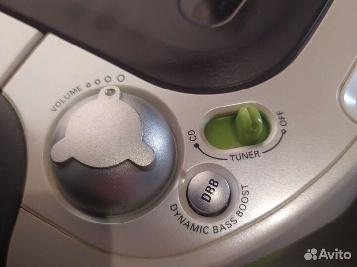 CD проигрыватель Philips digital tuner AZ3010