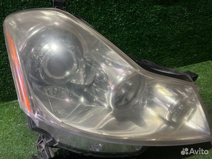 Фара передняя правая Nissan Fuga Y50