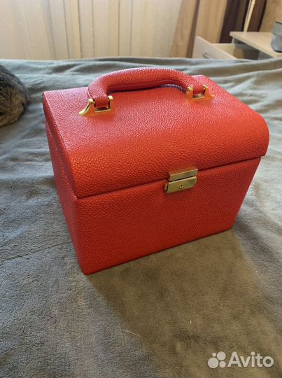 Шкатулка для украшений