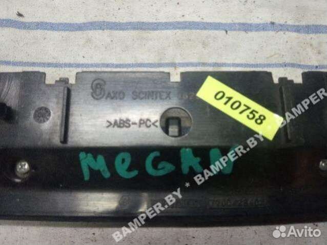 Дополнительный фонарь (Стоп-сигнал) Renault Megane