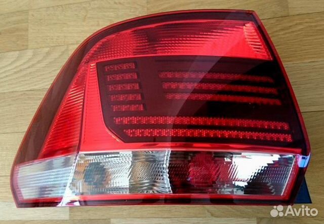 Фонарь Фольксваген Поло седан левый задний 2015г