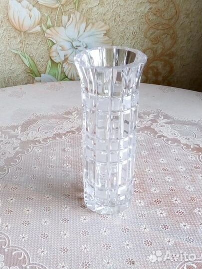 Ваза хрустальная для цветов