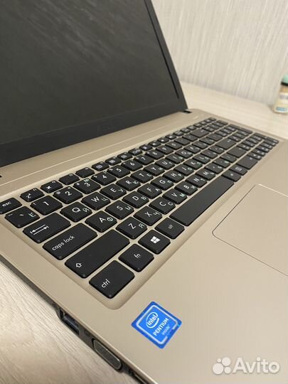 Ноутбук Asus X540S 4GB