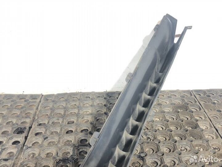 Накладка переднего крыла левого Scania