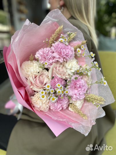 Букет Романтика (розы и цветная гвоздика)