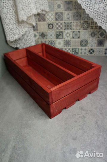 Деревянный ящик для подарков