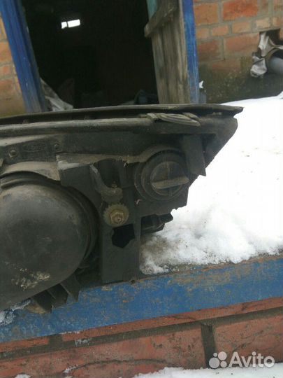 Фара на форд