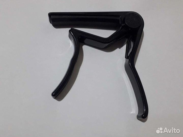 Каподастр для гитары