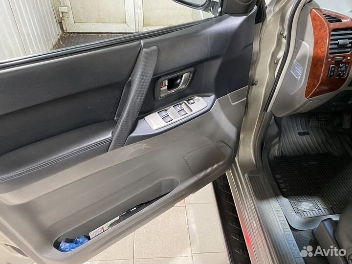 Mitsubishi Pajero 3.5 AT, 2004, 295 000 км