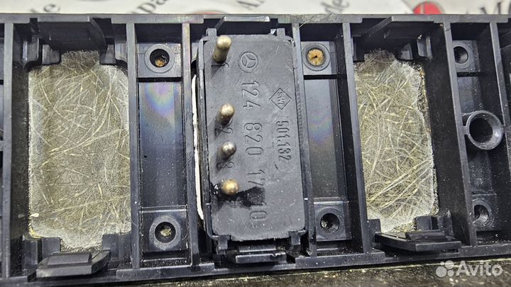 Карман салона Mercedes-Benz W126