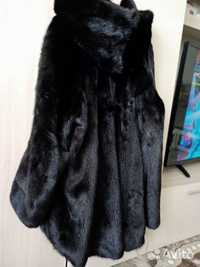 Продам шубу норковую размер 44-46