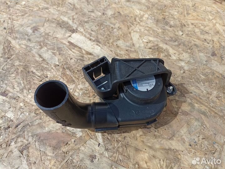 Радиальный вентилятор Mercedes W204