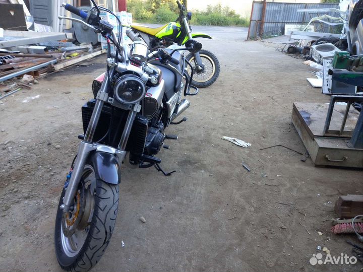 Yamaha V-MAX
